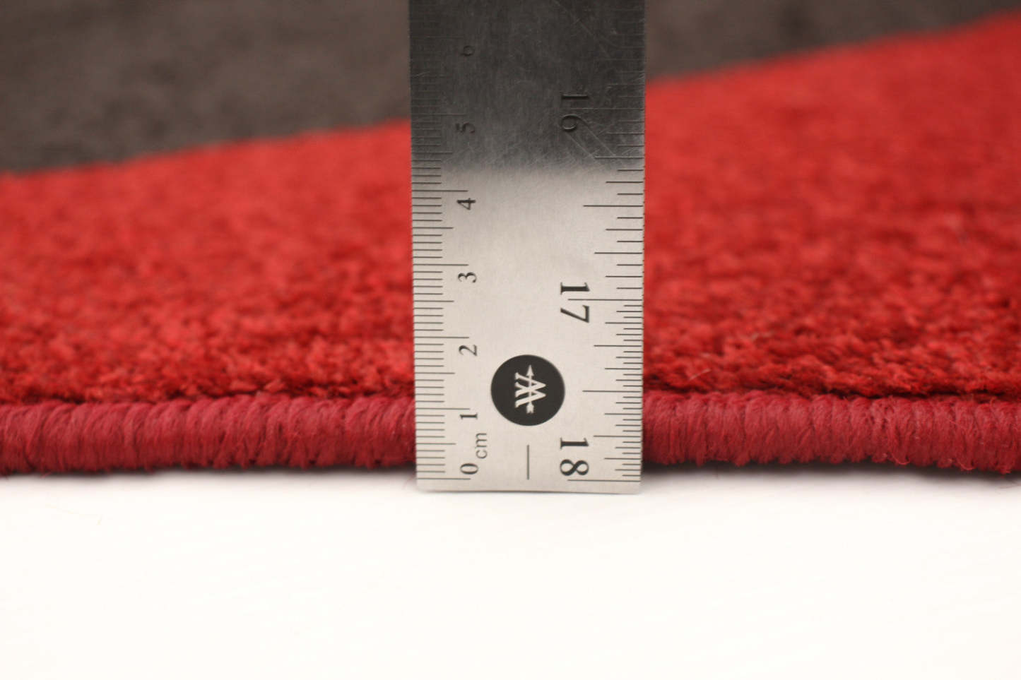 Carson Red Area Rug - 7'10 x 10'2|Carpette Carson rouge - 7 pi 10 pox 10 pi 2 po| D2AQWOI4