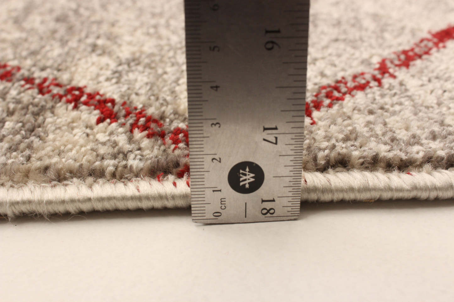 Grande Ivoire/Rouge 3'11 X 5'7 Tapis|Tapis Grande Ivoire / Rouge 3pi 11 po X 5pi 7po| D27BOTDL|Carpette Grande ivoirerouge 3 pi 11 po x 5 pi 7 po|D27BOTDL