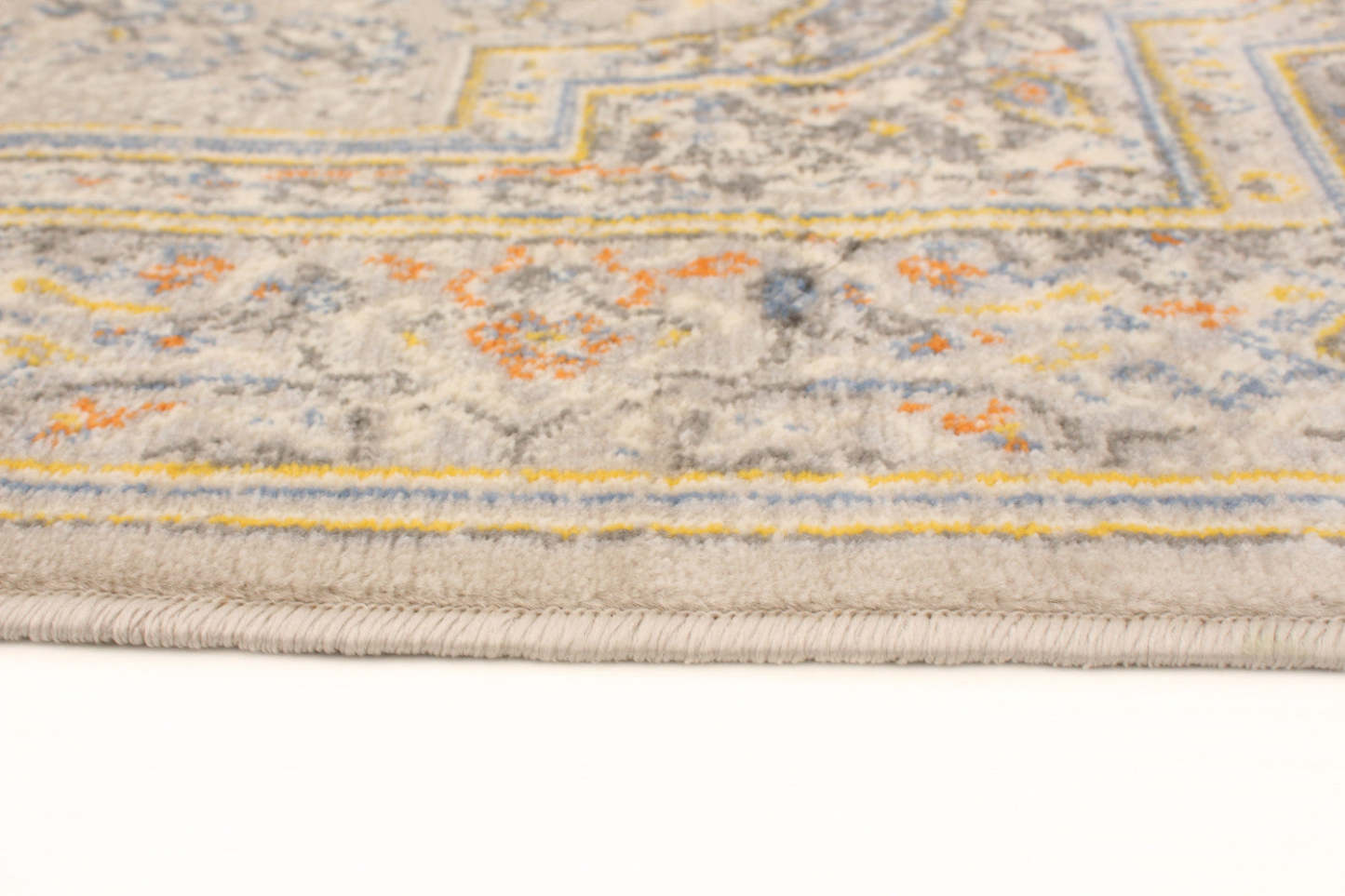 Maisie Grey Area Rug - 2'7 x 8'0|Carpette Maisie gris - 2 pi 7 pox 8 pi 0 po| D29DQAWA