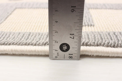 Brangane Light Grey 3'11 x 5'7 Area Rug|Carpette Brangane gris clair 3 pi 11 po x 5 pi 7 po|D86F2X5D