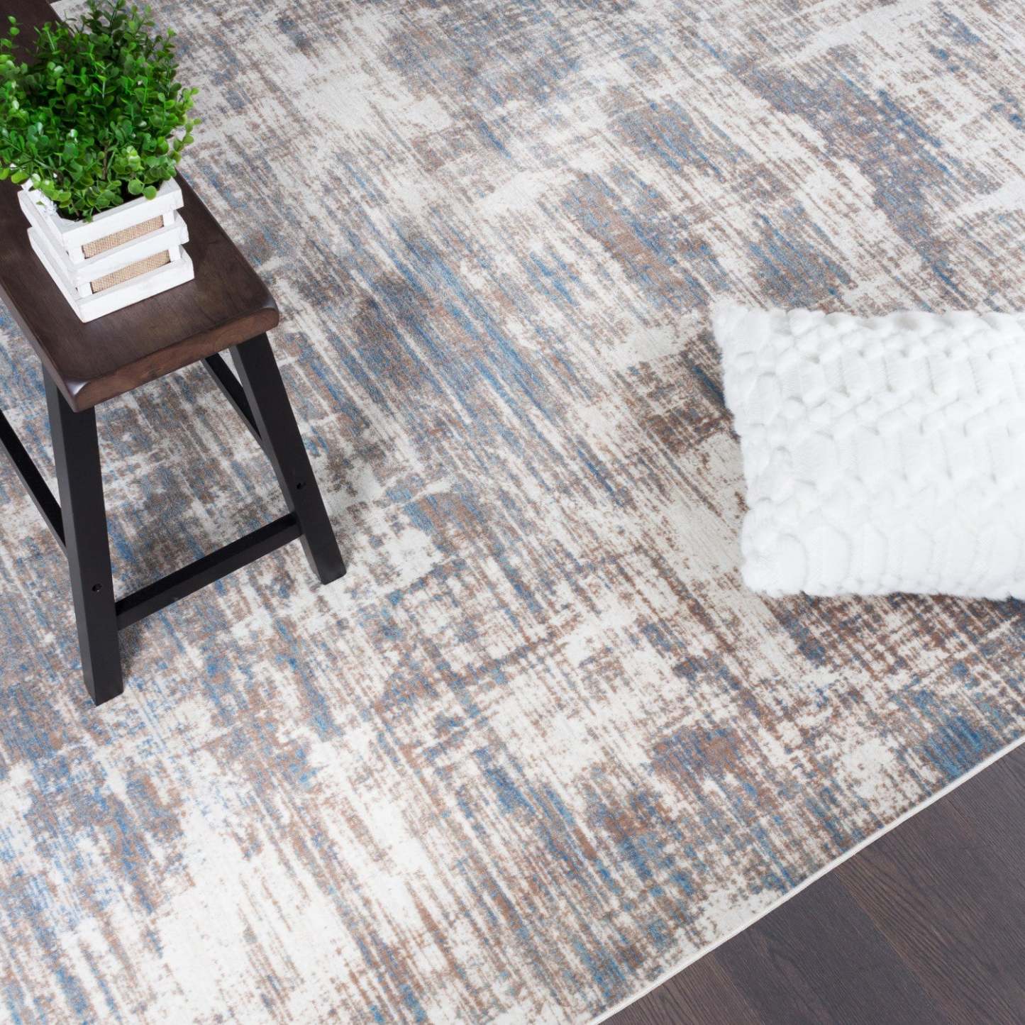 Shi Abstract Blue 3x5 Area Rug|Carpette Shi bleue à motifs abstraits 3 x 5|D80GP1BH