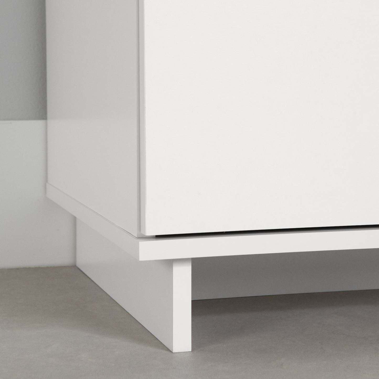 Cavalleri Nightstand with 2 Drawers - Pure White|Table de nuit Cavalleri à 2 tiroirs - blanc solide