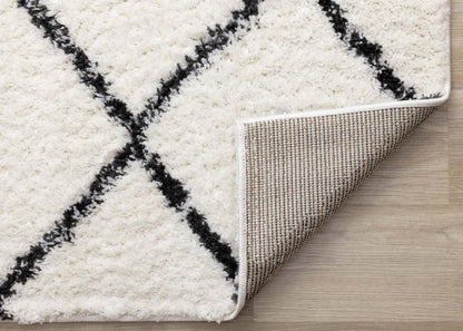 Taylor Trellis Indoor Area Rug - 7'10 x 10'6|Tapis d'intérieur à motif de treillis Taylor - 7 pi 10 po x 10 pi 6 po