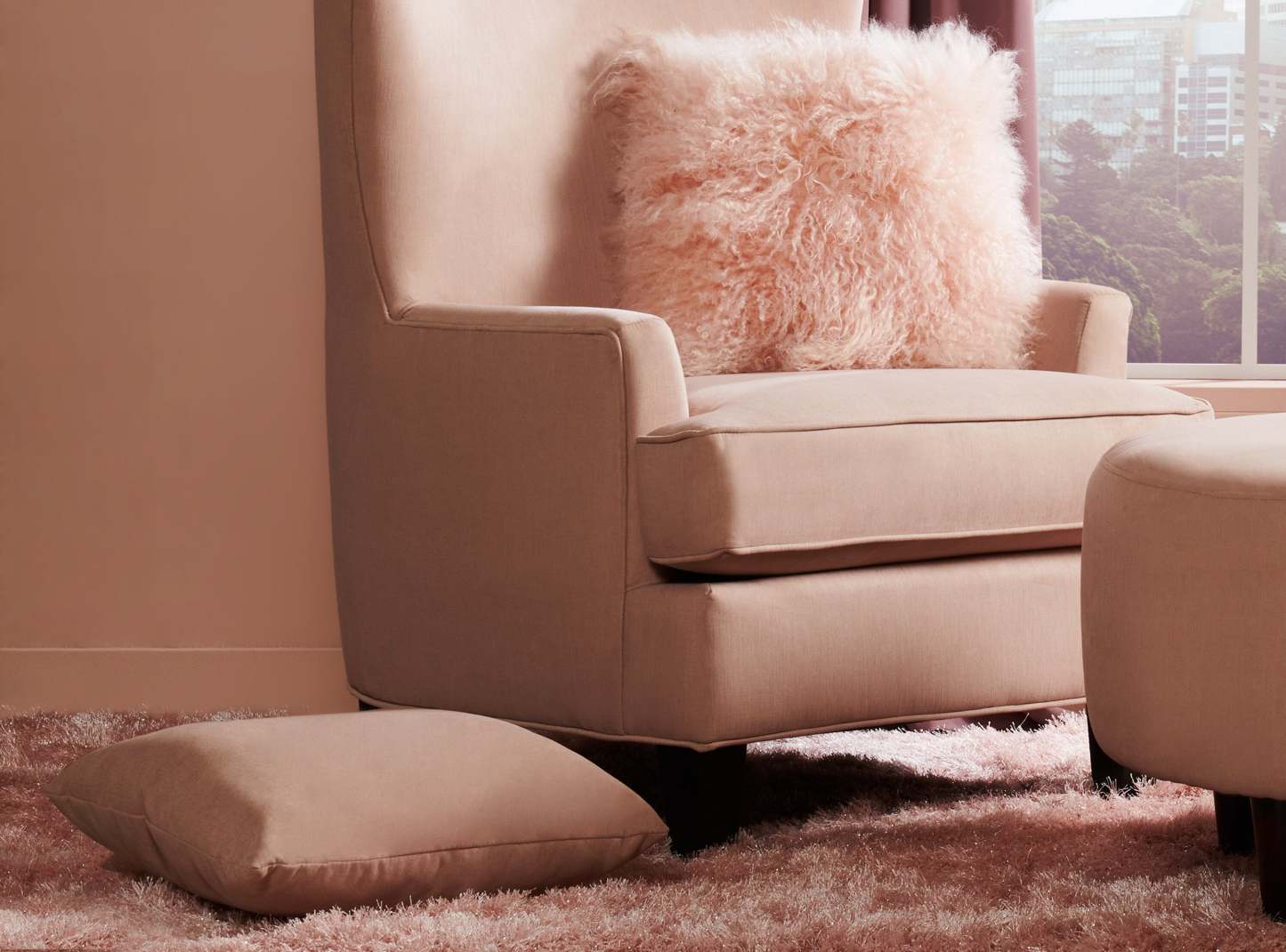 Oreiller décoratif en peau de mouton de Mongolie - Rose|Coussin décoratif Mogolian en peau de mouton de Mongolie - rosé|636570DP