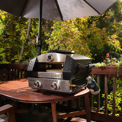 Four à pizza portable Blackstone Griddle Essentials avec pierre en cordiérite de 15 po - 6964|Four à pizza portatif Griddle Essentials de Blackstone avec pierre en cordiérite de 15 po - 6964