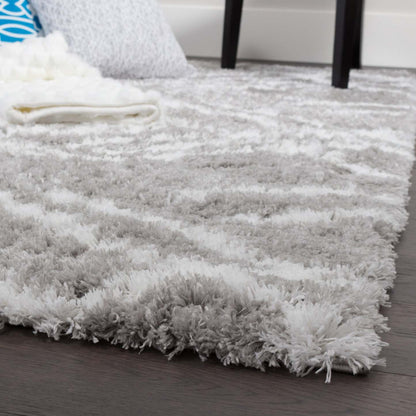 Ker Grey Lines 7x10 Area Rug|Carpette Ker grise à rayures 7 x 10|D80G8NLM