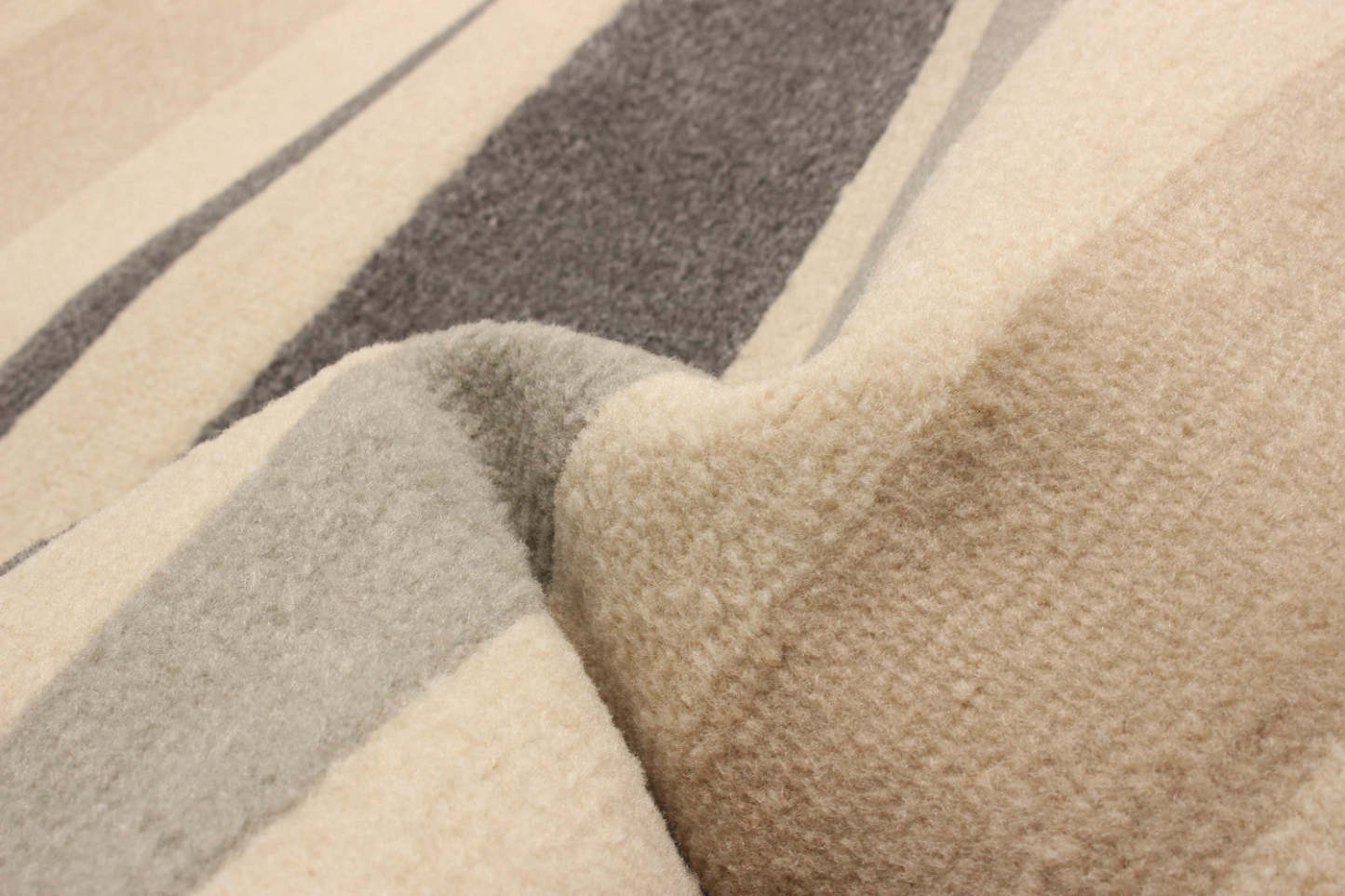 Hilfiger Beige Area Rug - 8'0 x 10'0|Tapis Hilfiger beige - 8 pi 0 po x 10 pi 0 po