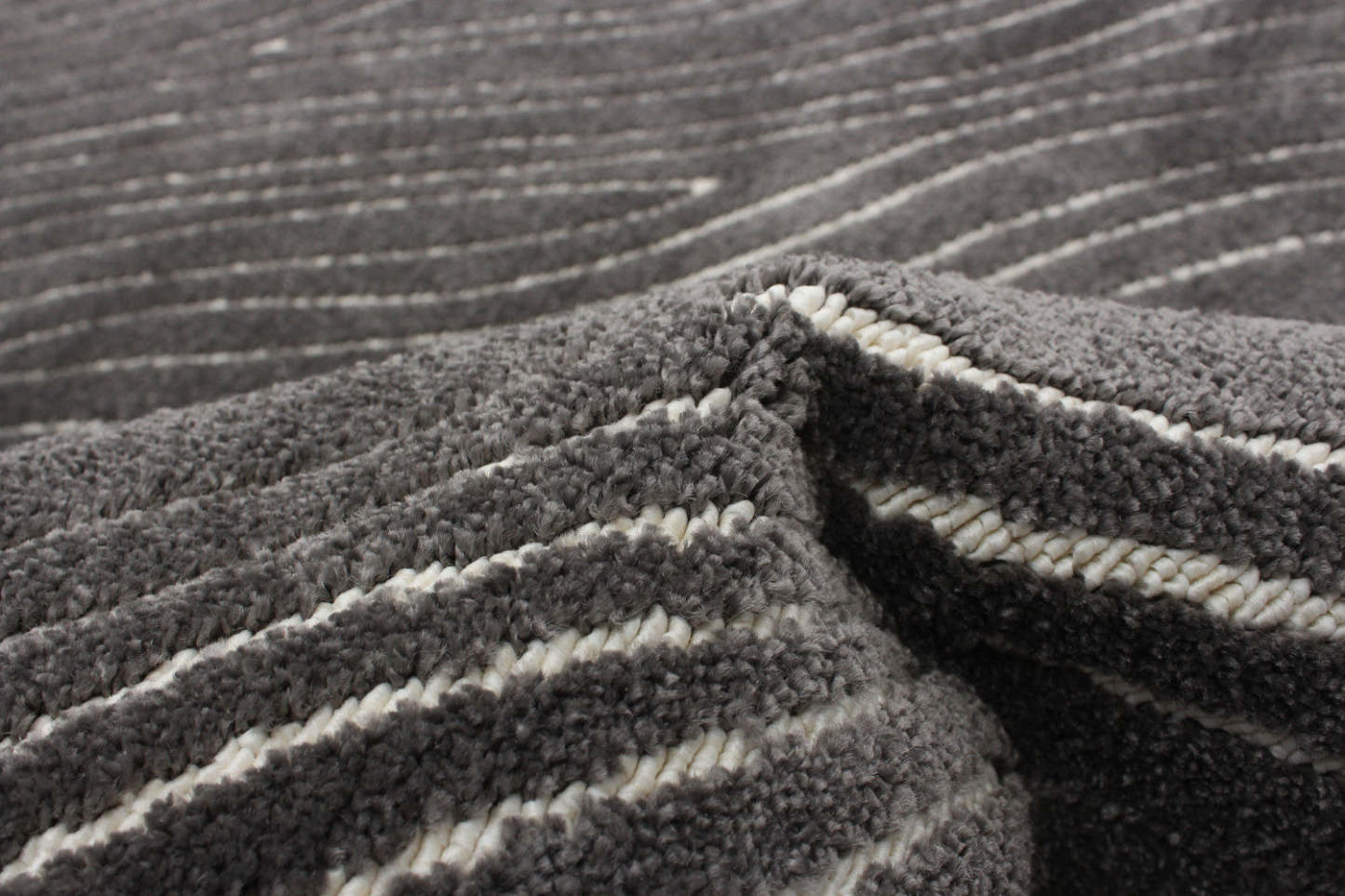 Lane Grey 3'11 x 5'7 Area Rug|Carpette Lane grise 3 pi 11 po x 5 pi 7 po|D86FQW30