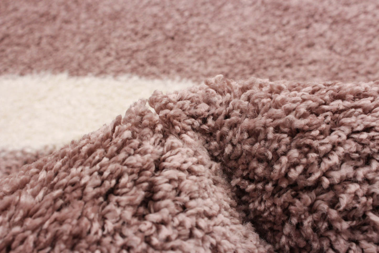 Luci Pink Shag 7'10 x 10'0 Area Rug|Carpette à poil long Luci rose 7 pi 10 po x 10 pi 0 po|D86FWJHH