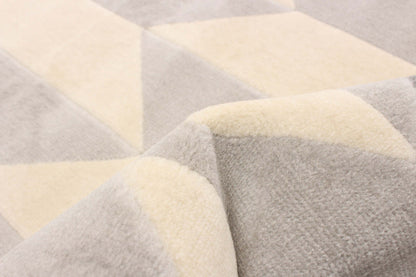 Tapis Zima Gris 2'8 x 4'11|Carpette Zima grise 2 pi 8 po x 4 pi 11 po|D86FJG0R