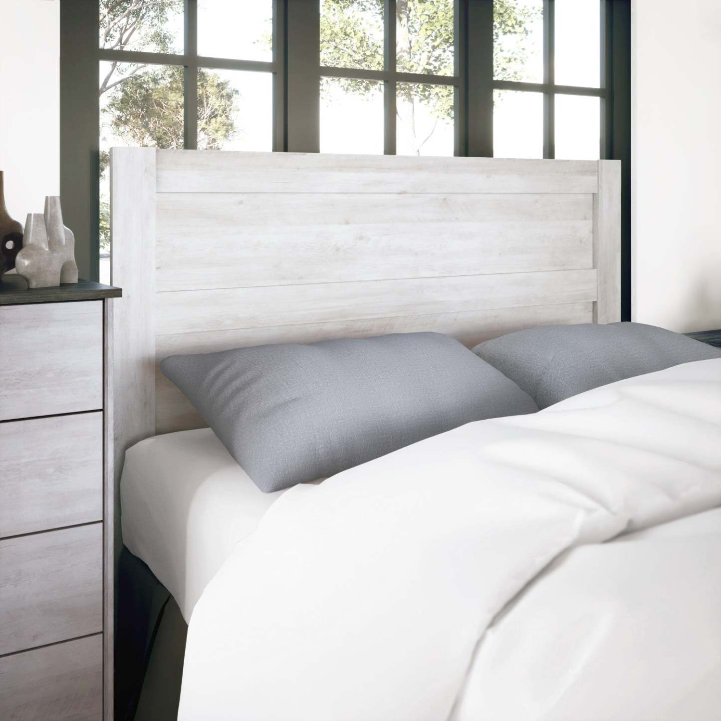 Prepac Rustic Ridge Farmhouse Queen Headboard - Washed White|Tête de lit pour grand lit champêtre Rustic Ridge de Prepac - blanc délavé