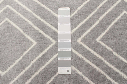 August Geod Grey-White 6'7 x 9'6 Area Rug|Carpette August gris géodeblanc 6 pi 7 po x 9 pi 6 po|D86F22LT