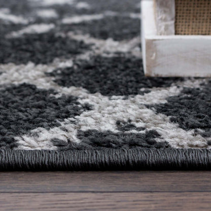 Lav D Grey Mor 5x8 Area Rug|Carpette Lav Diamond grise à motifs marocains 5 x 8|D80G6QK6