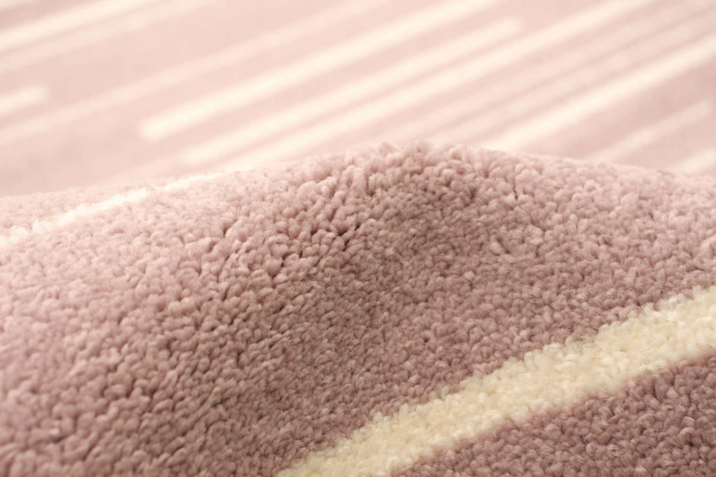 Tapis Faith Rose-Crème - 7'10 x 10'2|Carpette Faith rose-crème - 7 pi 10 pox 10 pi 2 po| D2838BR4