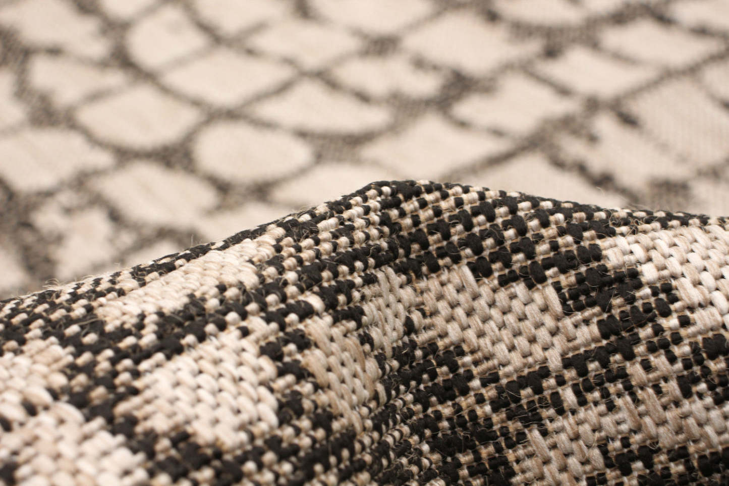 Sadie Safari argent-noir - 5 pi 3 po x 7 pi 7 po|Carpette Sadie Safari argent-noir - 5 pi 3 po x 7 pi 7 po| D2A75TME