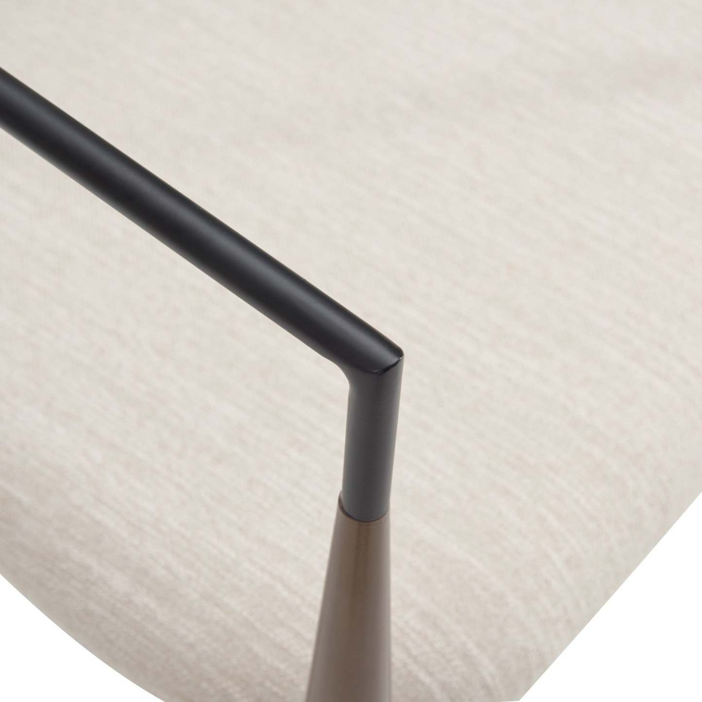 Ensemble de 2 chaises de salle à manger Mila avec tissu rembourré et structure en métal - Beige et noyer | Ensemble De 2 Chaises De Salle À Manger Mila Avec Tissu Rembourré Et Structure Métallique - Beige Et Noyer