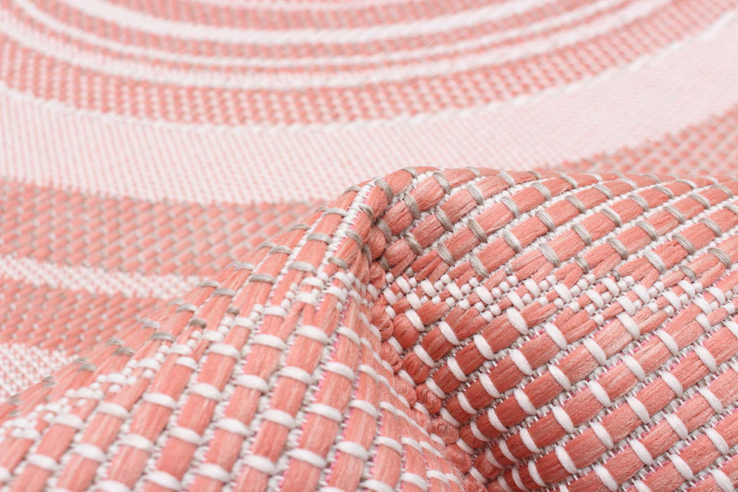 Neisha Modern Coral Rug 5'3 X 7'3 Area Rug|Tapis Neisha Modern corail 5 pi 3 po x 7 pi 3 po|D86FV2X2