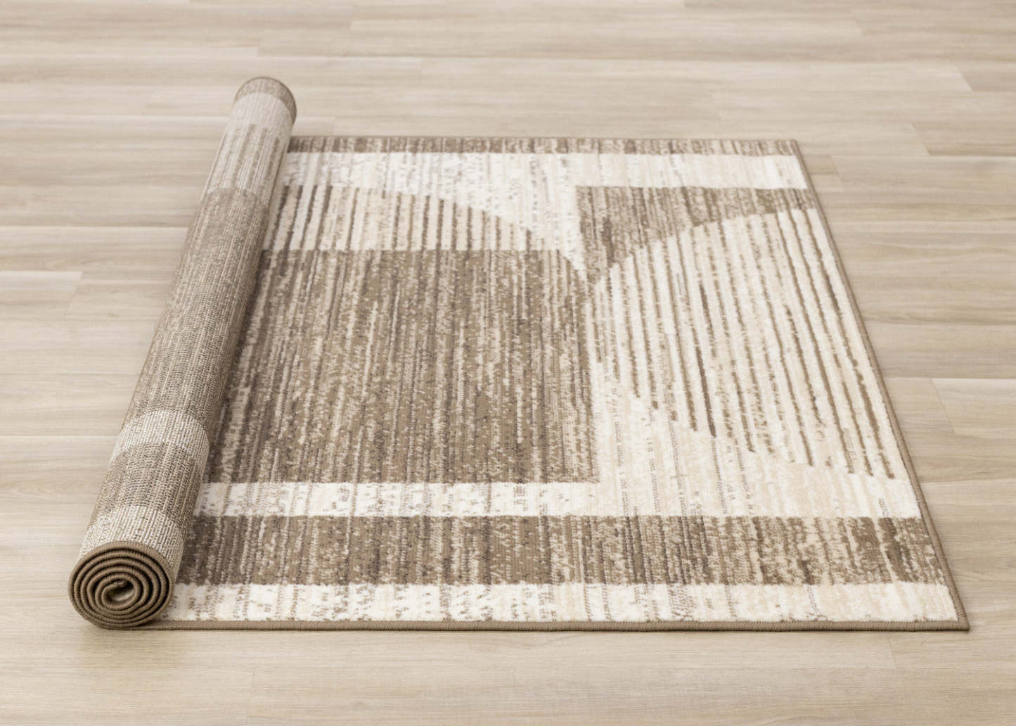 Forte Brown Beige Cream Abstract Geometric Design Area Rug - 5'3 x 7'5|Tapis Forte brun, beige et crème à motif géométrique abstrait - 5 pi 3 po x 7 pi 5 po