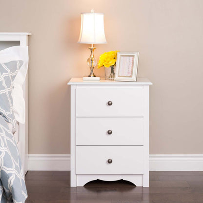 Monterey 3-Drawer Tall Nightstand - Blanc|Table de nuit haute Monterey à 3 tiroirs - blanche