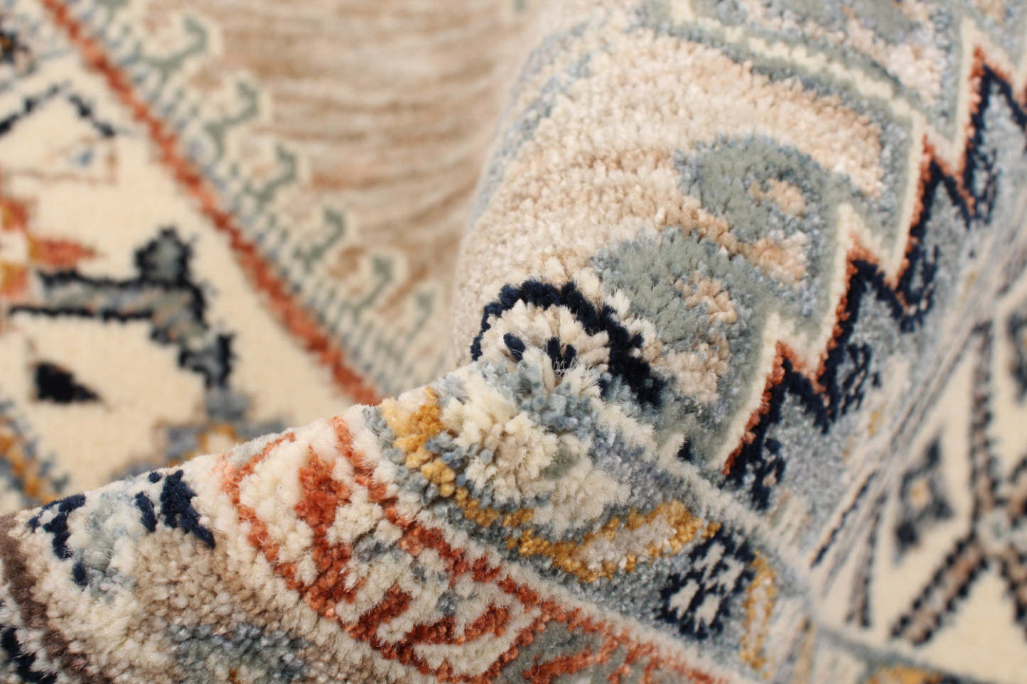 Quincy Ivory Area Rug - 5'3 x 7'3|Tapis Quincy ivoire - 5 pi 3 po x 7 pi 3 po |D2B6UN6Z