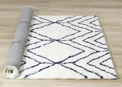 Taylor Diamonds Shag Area Rug - 7'10 x 10'6|Carpette à poil long Taylor à motif de diamants - 7 pi 10 po x 10 pi 6 po