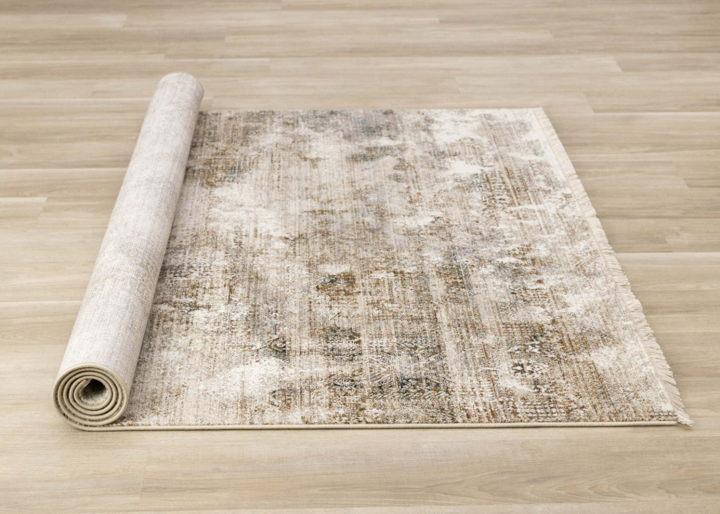 Sydney Beige Grey Cream Distressed Area Rug - 5'3 x 7'10|Carpette Sydney beige, grise et crème à motif vieilli - 5 pi 3 po x 7 pi 10 po