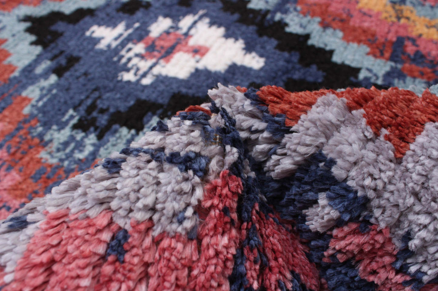 Paloma Casa Navy Area Rug - 3'11 x 5'11|Tapis Paloma Casa bleu marine - 3 pi 11 po x 5 pi 11 po|D86FRWKD