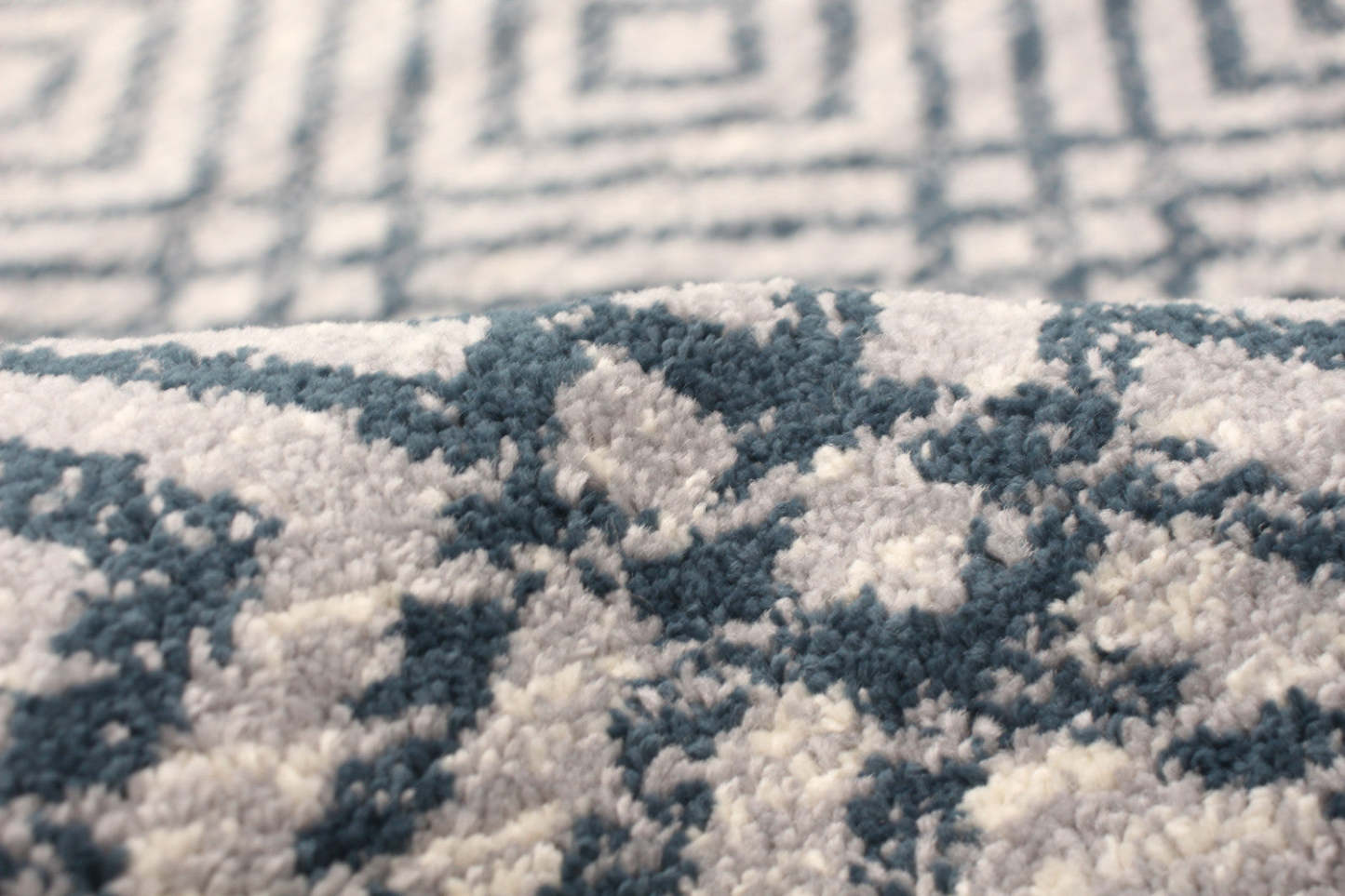 Tapis Electra Prol-Silver - 5'3 x 7'3|Carpette Electra couleur pétrole-argent - 5'3 x 7'3| D2C9V3FC