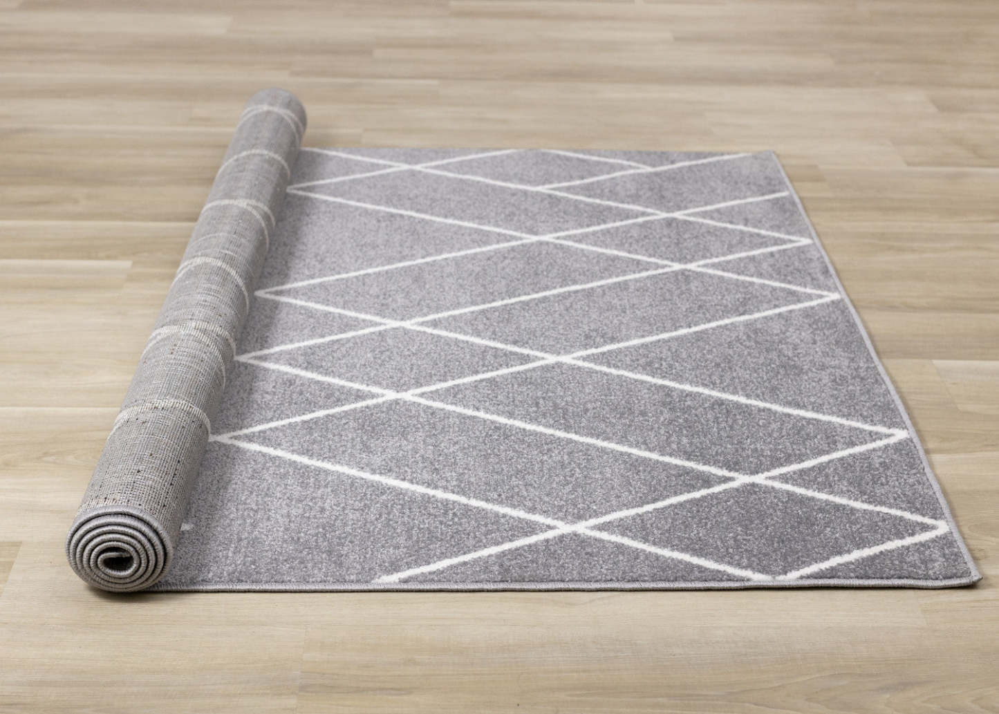 Tapis Covington à lignes géométriques - 6'7 x 9'10|Carpette Covington à motifs de lignes géométriques - 6 pi 7 po x 9 pi 10 po