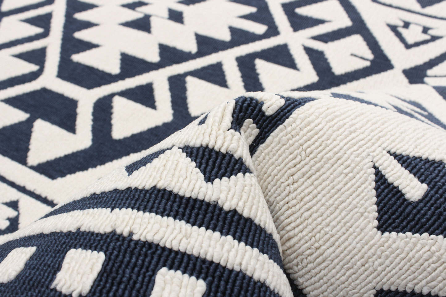 Gaia Blue 6'7 x 9'6 Area Rug|Carpette Gaia bleue 6 pi 7 po x 9 pi 6 po|D86FWRT9