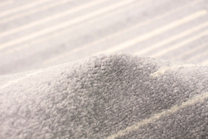 Faith Silver-Cream Area Rug - 5'3 x 7'3|Carpette Faith argent-crème - 5 pi 3 po x 7 pi 3 po| D29RF19J