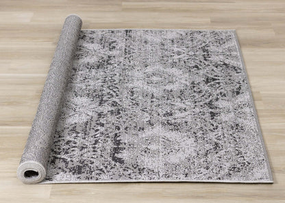 Jackson Distressed Damask Indoor/Outdoor Area Rug - 7'10 x 10'6|Carpette Jackson à motif damassé vieilli pour l'intérieur et l'extérieur - 7 pi 10 po x 10 pi 6 po