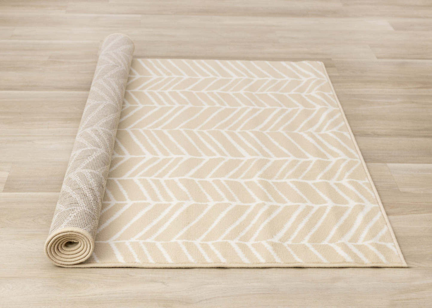 Tapis Florence à motif de chevrons pour l'intérieur - 4 pi 7 po x 6 pi 7 po
