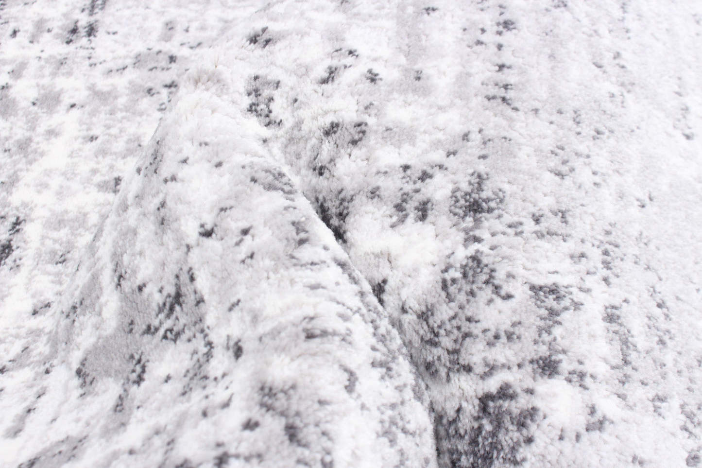 Tapis Trudel Gris - 3'11 X 5'7 |Carpette Trudel grise - 3 pi 11 po x 5 pi 7 po