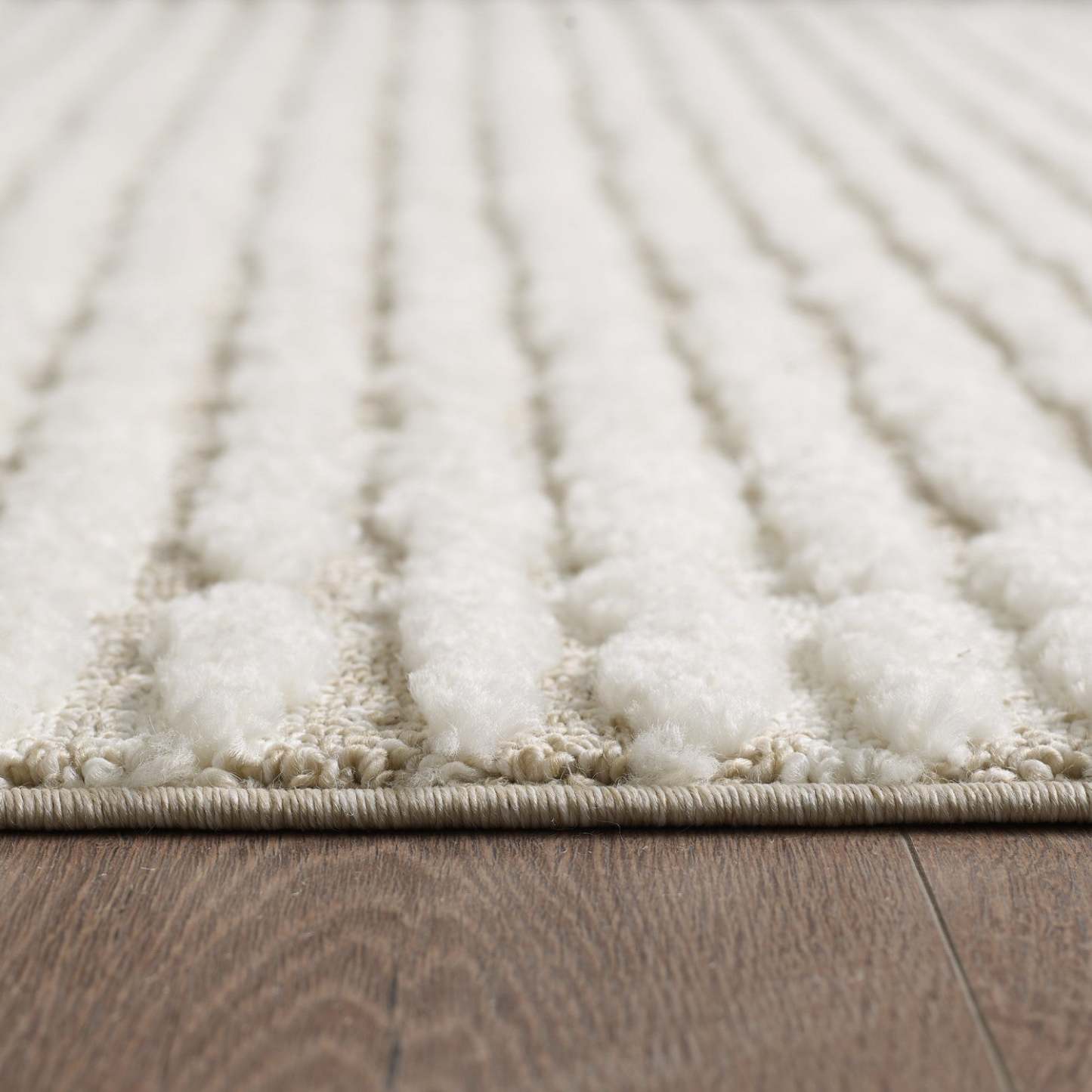 Quinto Beige Waves Shag Area Rug - 6'3 x 9'|Carpette à poil long Quinto beige à motif de vagues - 6 pi 3 po x 9 pi