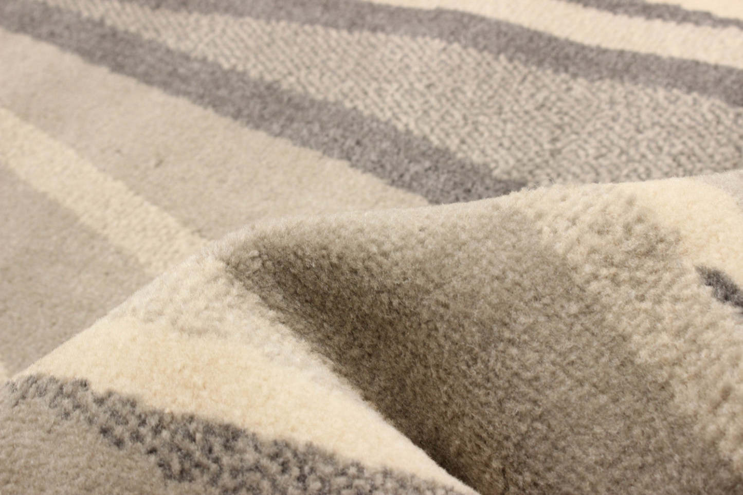 Tapis Mirage Gris - 5'0 x 8'0|Carpette Mirage grise - 5 pi 0 po x 8 pi 0 po