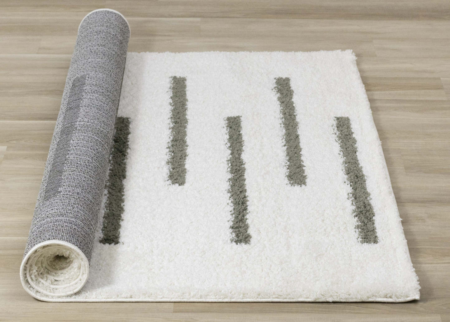 Tapis doux Taylor Lines - 6'7 x 9'6|Carpette douce Taylor à motif de lignes - 6 pi 7 po x 9 pi 6 po