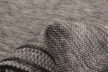 Tapis Versach grise - 5 pi 0 po x 8 pi 0 po