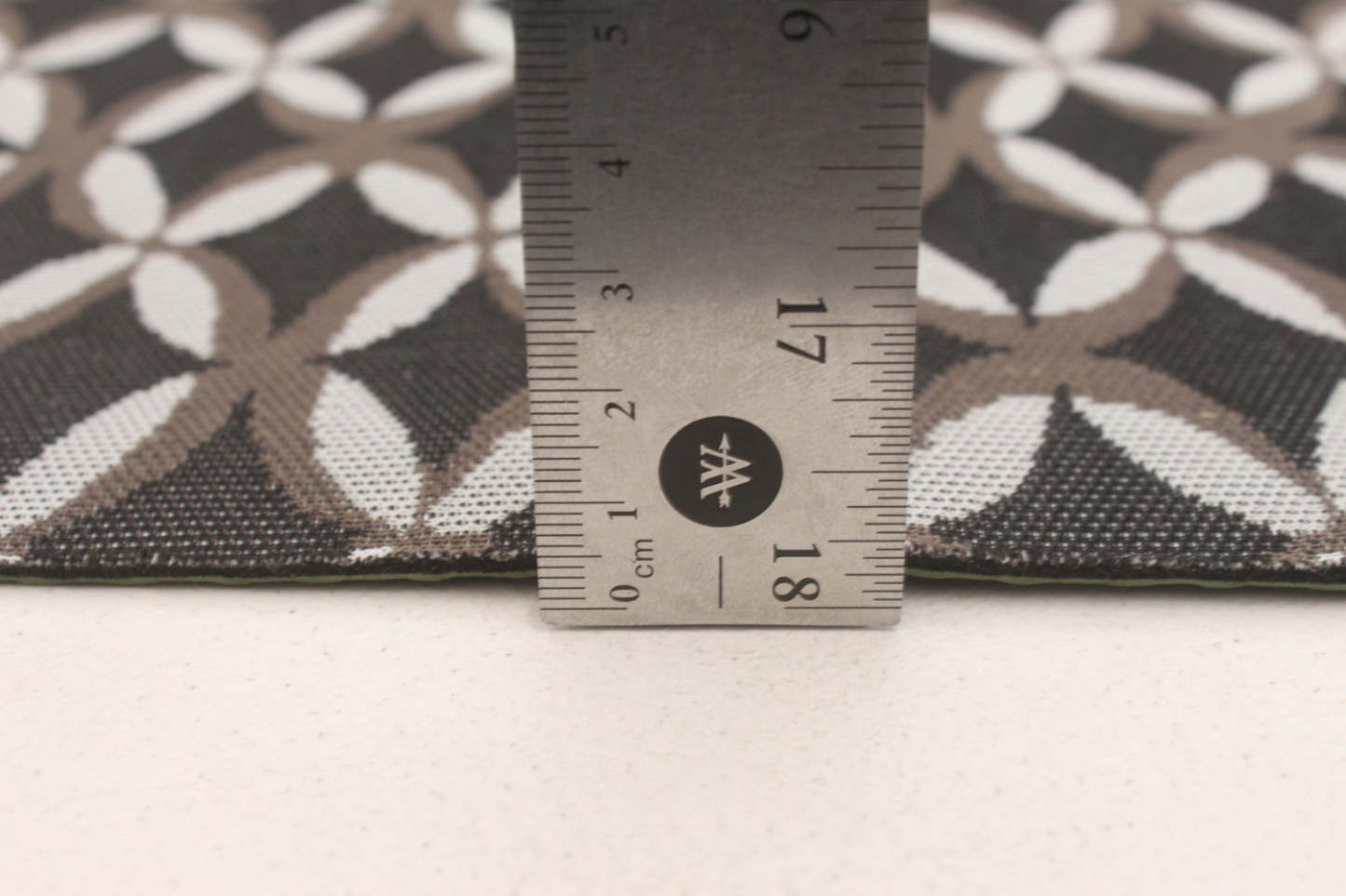 Tapis Bellezza Noir 2'2 x 20'0|Carpette Bellezza noire 2 pi 2 po x 20 pi 0 po|D22EM66E