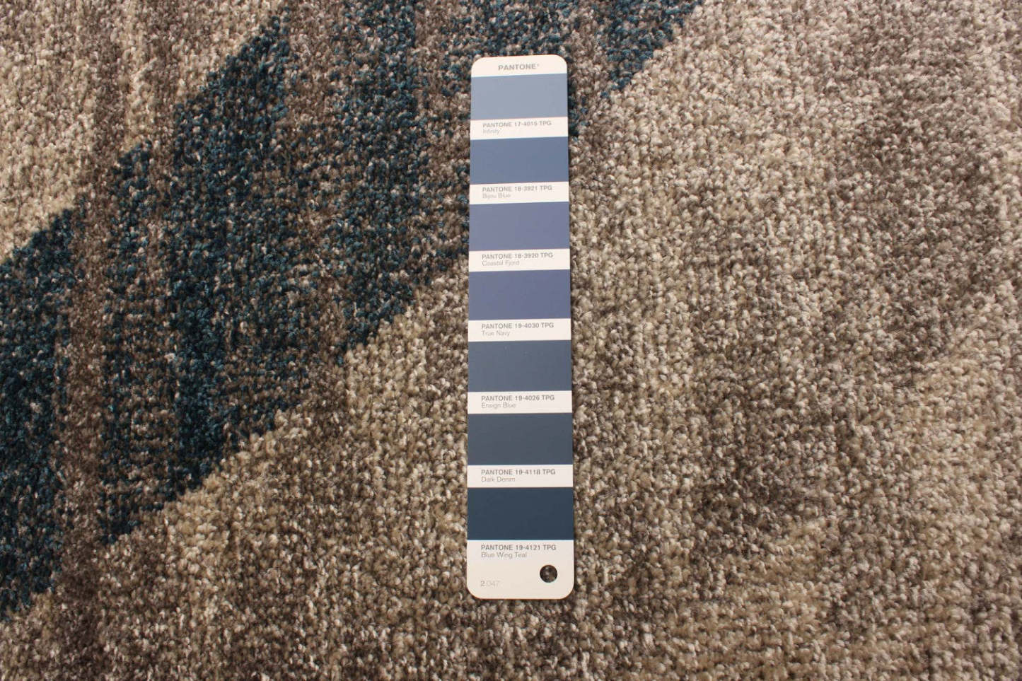 Korra ivoire / bleu 6'7 x 9'6 tapis de sol|Carpette Korra ivoirebleu 6 pi 7 po x 9 pi 6 po|D26J1FF1