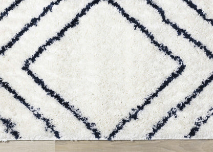 Taylor Diamonds Shag Area Rug - 7'10 x 10'6|Carpette à poil long Taylor à motif de diamants - 7 pi 10 po x 10 pi 6 po