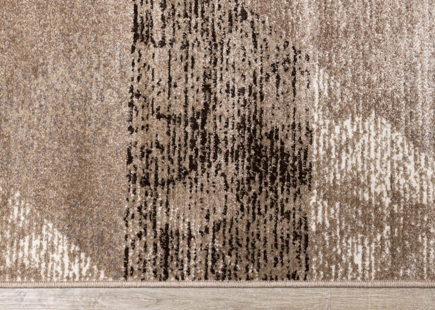 Tapis géométrique May en détresse - 5'3 x 7'7|Tapis May à motifs géométriques vieillis - 5 pi 3 po x 7 pi 7 po