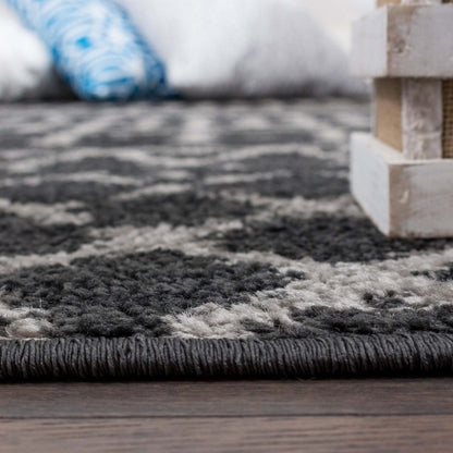 Lav D Grey Mor 5x8 Area Rug|Carpette Lav Diamond grise à motifs marocains 5 x 8|D80G6QK6