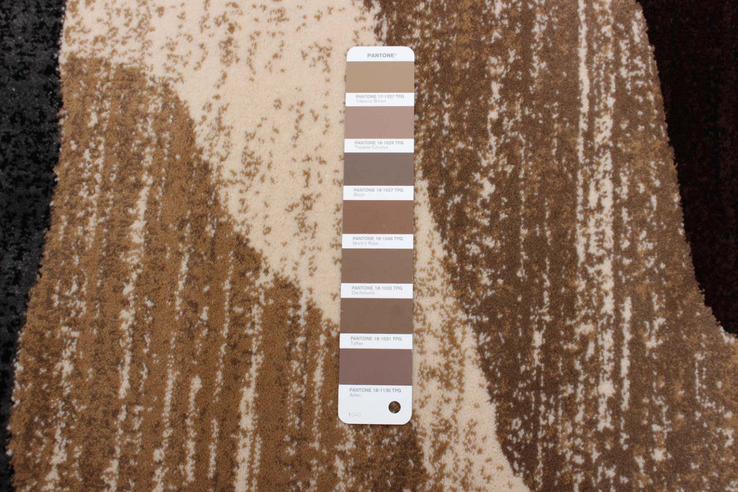 Mayoree Brown, Beige & Black Area Rug - 3'11 X 5'7 | Carpette Mayoree brun, beige et noir - 3 pi 11 po x 5 pi 7 po