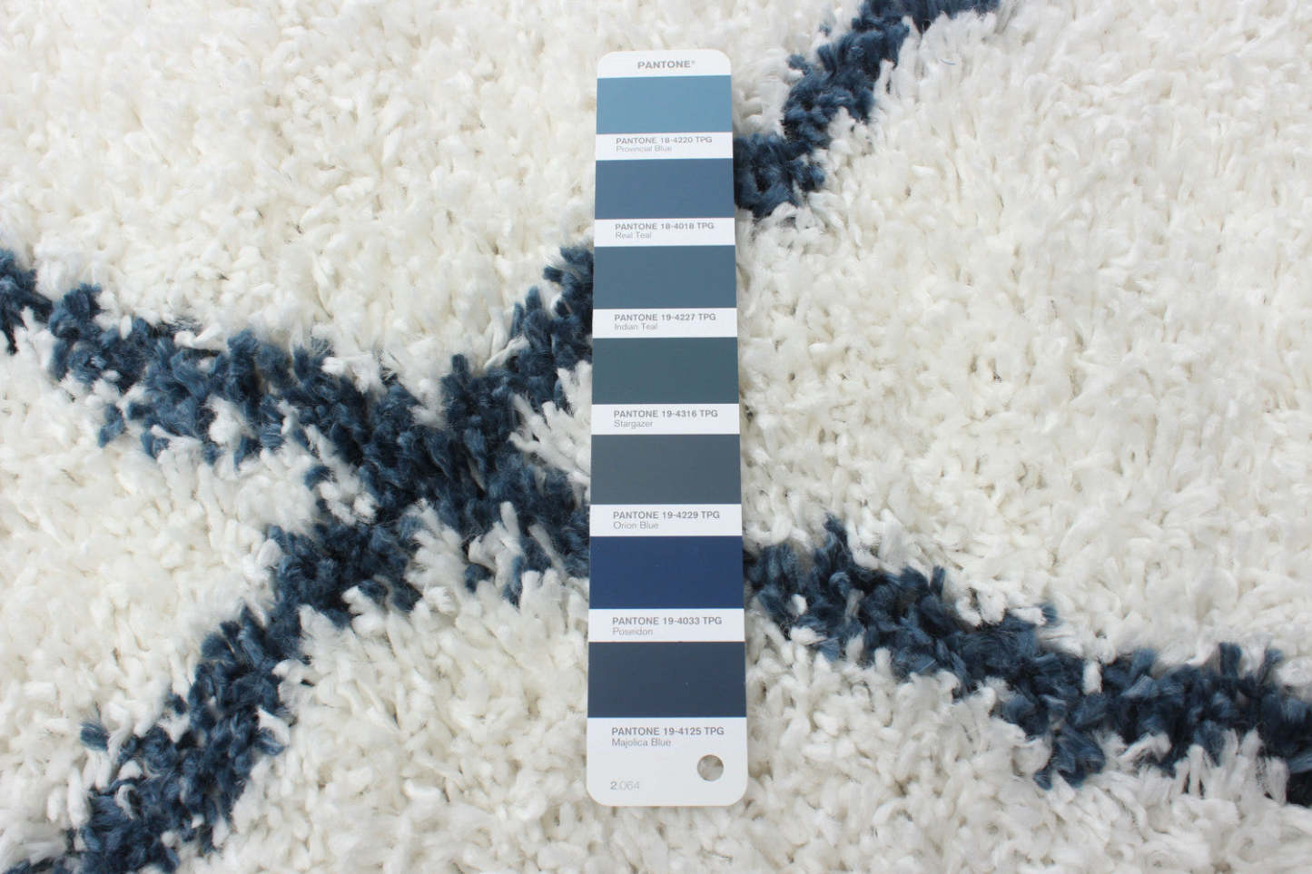 Helma Losange Cream Shag 3'11 X 5'11 Area Rug|Carpette à poils long Helma Losange crème 3 pi 11 po x 5 pi 11 po|D86F9OH6