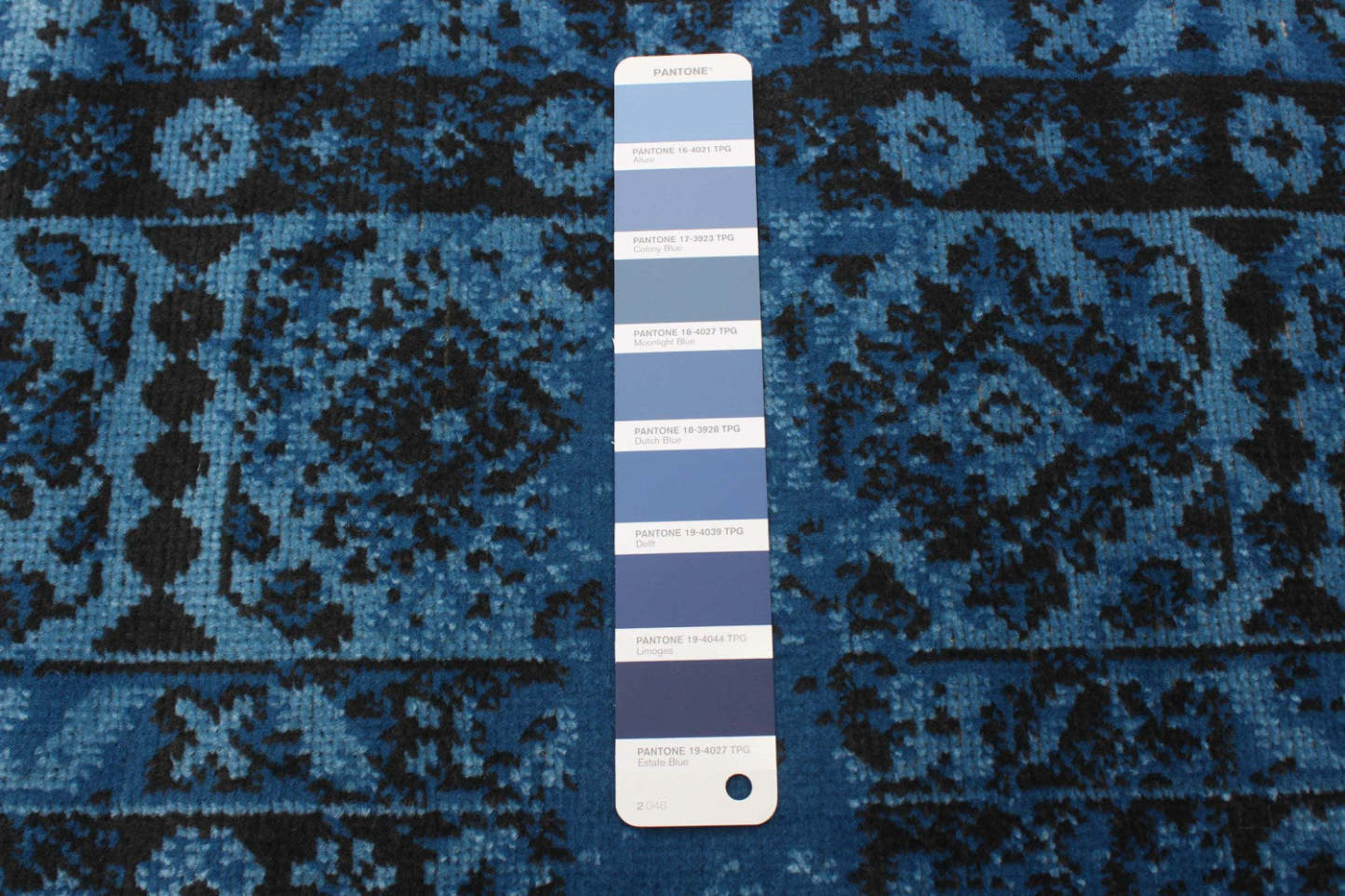 Tapis Jedda Bleu 5'3 x 7'7|Carpette Jedda bleue 5 pi 3 po x 7 pi 7 po|D86FX8AE