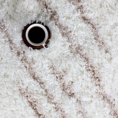 Ker Cream Lines 5x8 Area Rug|Carpette Ker crème à rayures 5 x 8|D80GD614