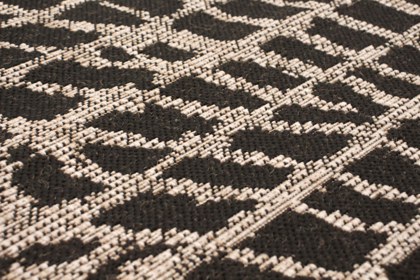 Tapis Sadie Safari Noir-Argent - 7'10 x 10'2|Carpette Sadie Safari noir-argent - 7 pi 10 pox 10 pi 2 po| D29TN1PW