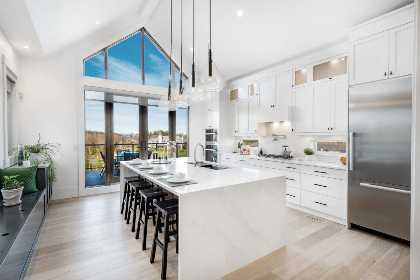 Plafonnier Conic 4 Lumières Noir|Luminaire suspendu Conic noir à 4 ampoules|D06HYYA6