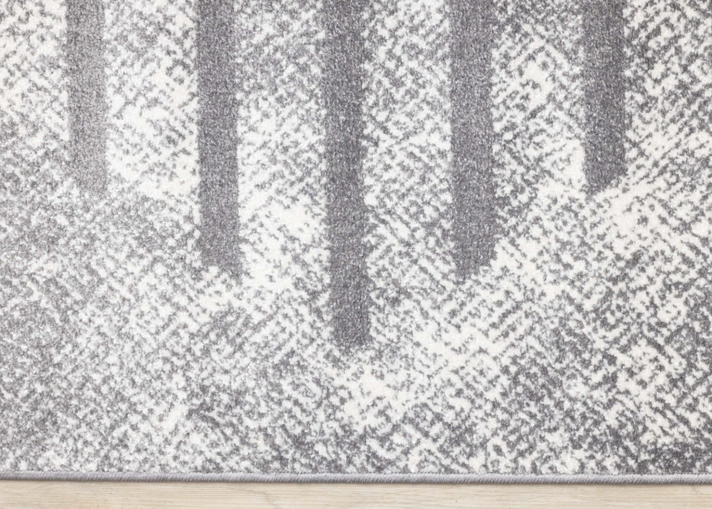 Covington Distressed Geometric Lines Indoor Area Rug - 5'3 x 7'7|Tapis d'intérieur Covington à motifs de lignes géométriques vieillies - 5 pi 3 po x 7 pi 7 po